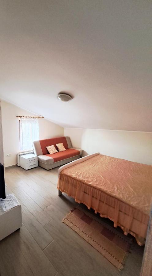 Sobe Rooms Tea Buje Eksteriør billede